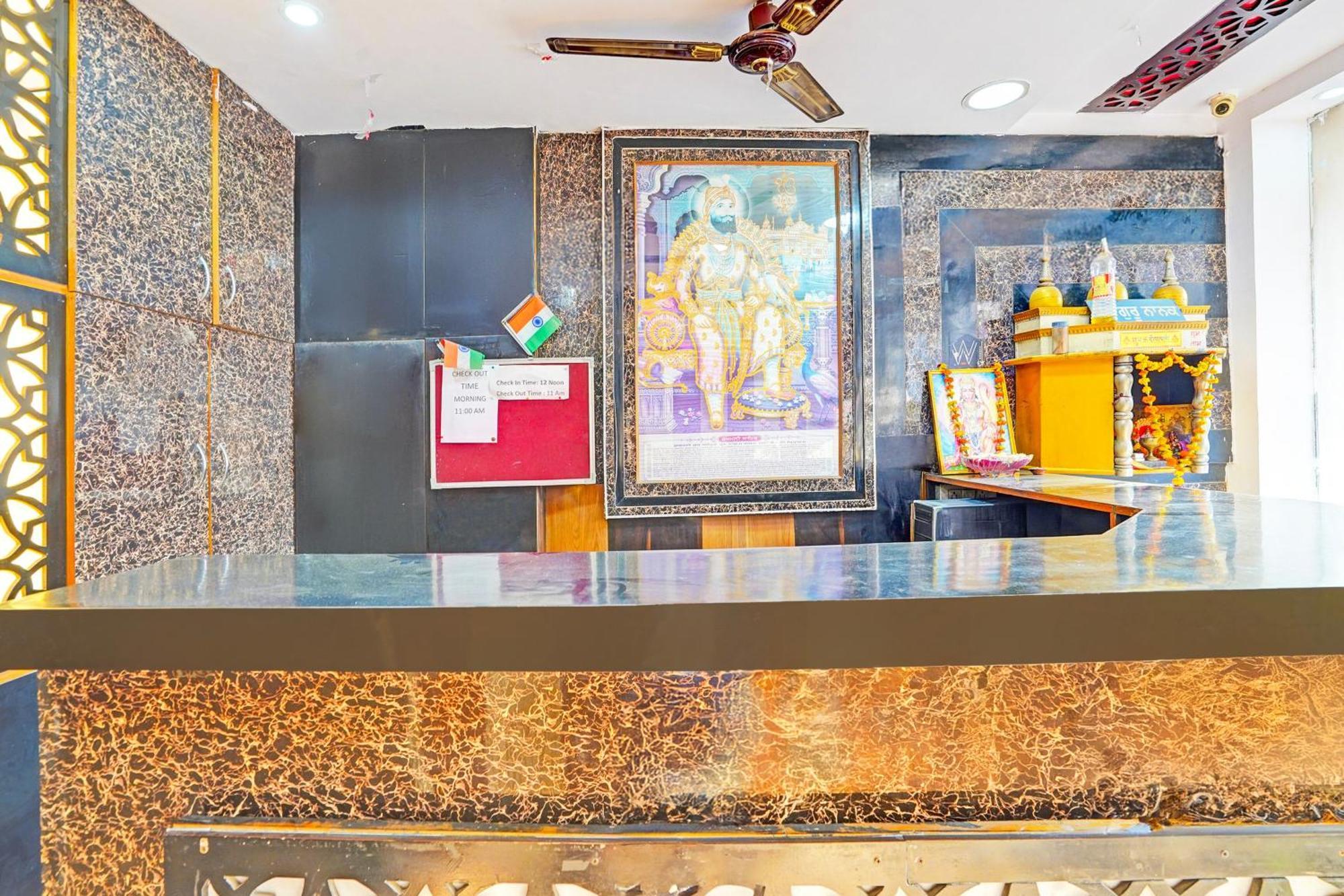 Super Hotel O Charbagh Formerly Khalsa Inn Лакхнау Экстерьер фото